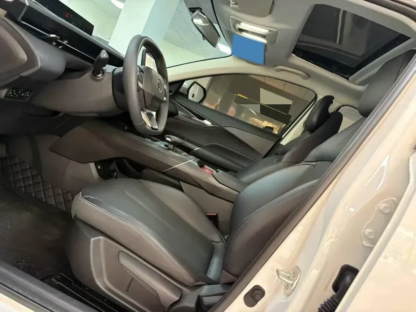 2025 ChangAn Eado 1.5T 192HP L4 7DCT,autocango,china used car exporter,china ev exporter,chinese used car exporter,chinese used ev exporter