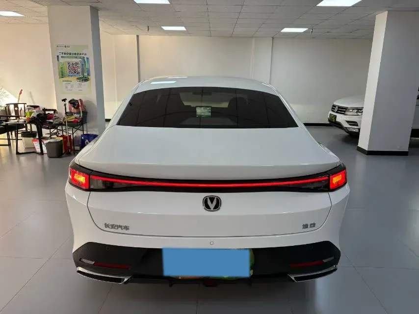 2025 ChangAn Eado 1.5T 192HP L4 7DCT,autocango,china used car exporter,china ev exporter,chinese used car exporter,chinese used ev exporter