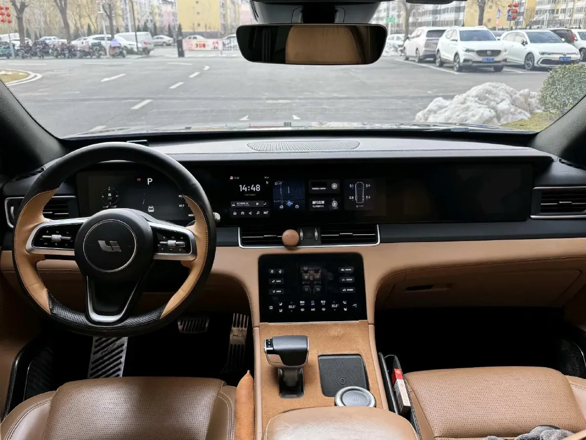 2021 Li ONE Range Extended 131HP REEV 40.5KWH,autocango,china used car exporter,china ev exporter,chinese used car exporter,chinese used ev exporter