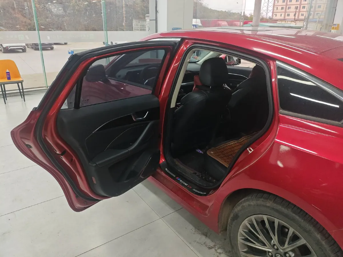 2022 Bestune B70 1.5T 169HP L4 7DCT,autocango,china used car exporter,china ev exporter,chinese used car exporter,chinese used ev exporter