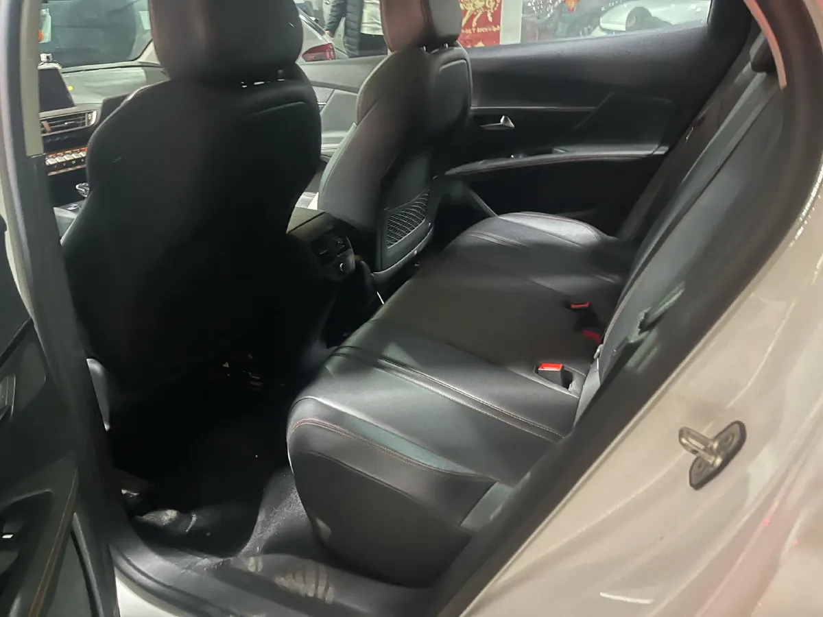 2021 Peugeot 4008 1.6T 200HP L4 8AT PHEV 13KWH,autocango,china used car exporter,china ev exporter,chinese used car exporter,chinese used ev exporter