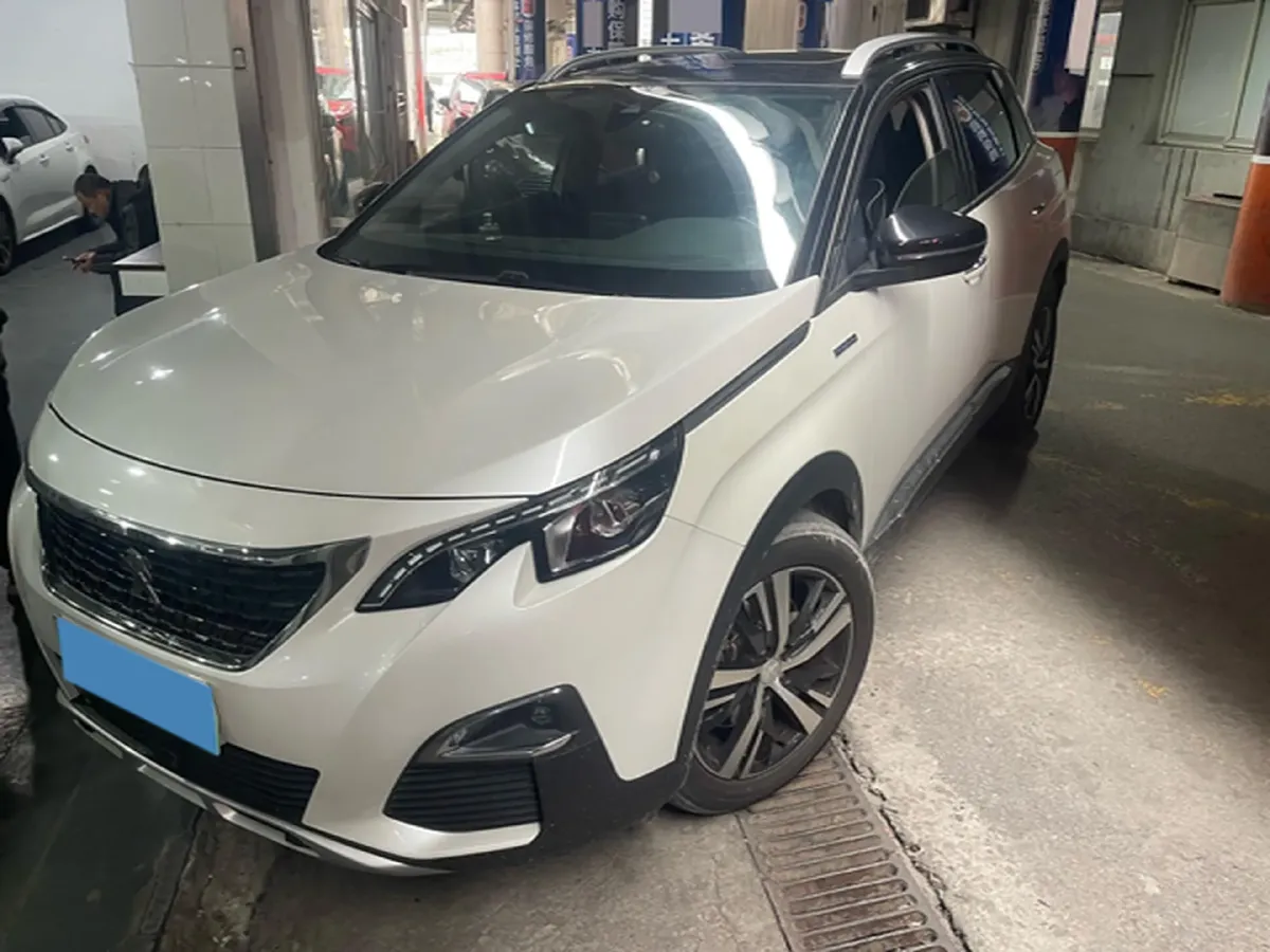 2021 Peugeot 4008 1.6T 200HP L4 8AT PHEV 13KWH,autocango,china used car exporter,china ev exporter,chinese used car exporter,chinese used ev exporter