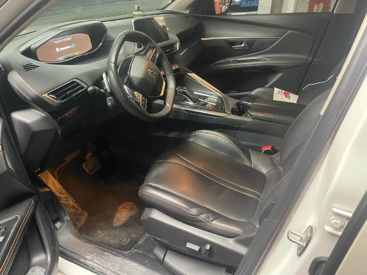 2021 Peugeot 4008 1.6T 200HP L4 8AT PHEV 13KWH,autocango,china used car exporter,china ev exporter,chinese used car exporter,chinese used ev exporter