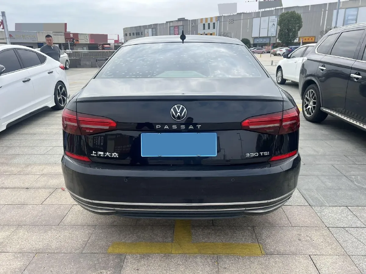 2021 Volkswagen Passat 2.0T 186HP L4 7DCT,autocango,china used car exporter,china ev exporter,chinese used car exporter,chinese used ev exporter