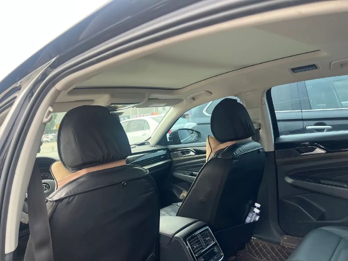 2021 Volkswagen Passat 2.0T 186HP L4 7DCT,autocango,china used car exporter,china ev exporter,chinese used car exporter,chinese used ev exporter