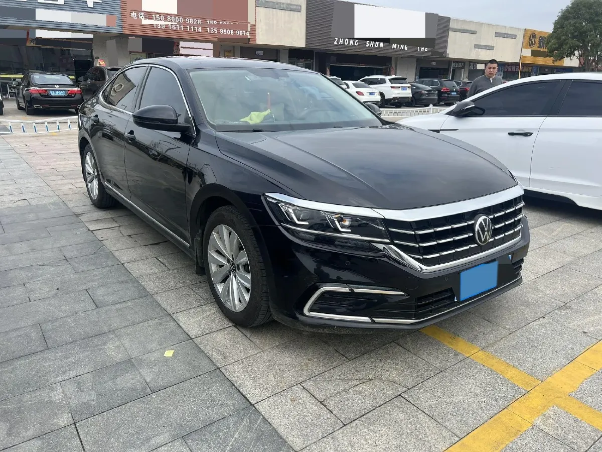 2021 Volkswagen Passat 2.0T 186HP L4 7DCT,autocango,china used car exporter,china ev exporter,chinese used car exporter,chinese used ev exporter