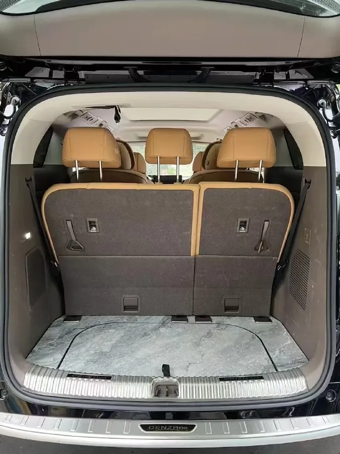 2022 HongQi HS7 3.0T 337HP V6 8AT,autocango,china used car exporter,china ev exporter,chinese used car exporter,chinese used ev exporter