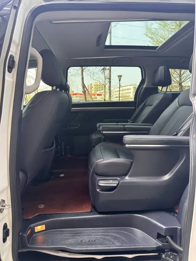 2021 GAC Trumpchi M8 2.0T 252HP L4 8AT,autocango,china used car exporter,china ev exporter,chinese used car exporter,chinese used ev exporter