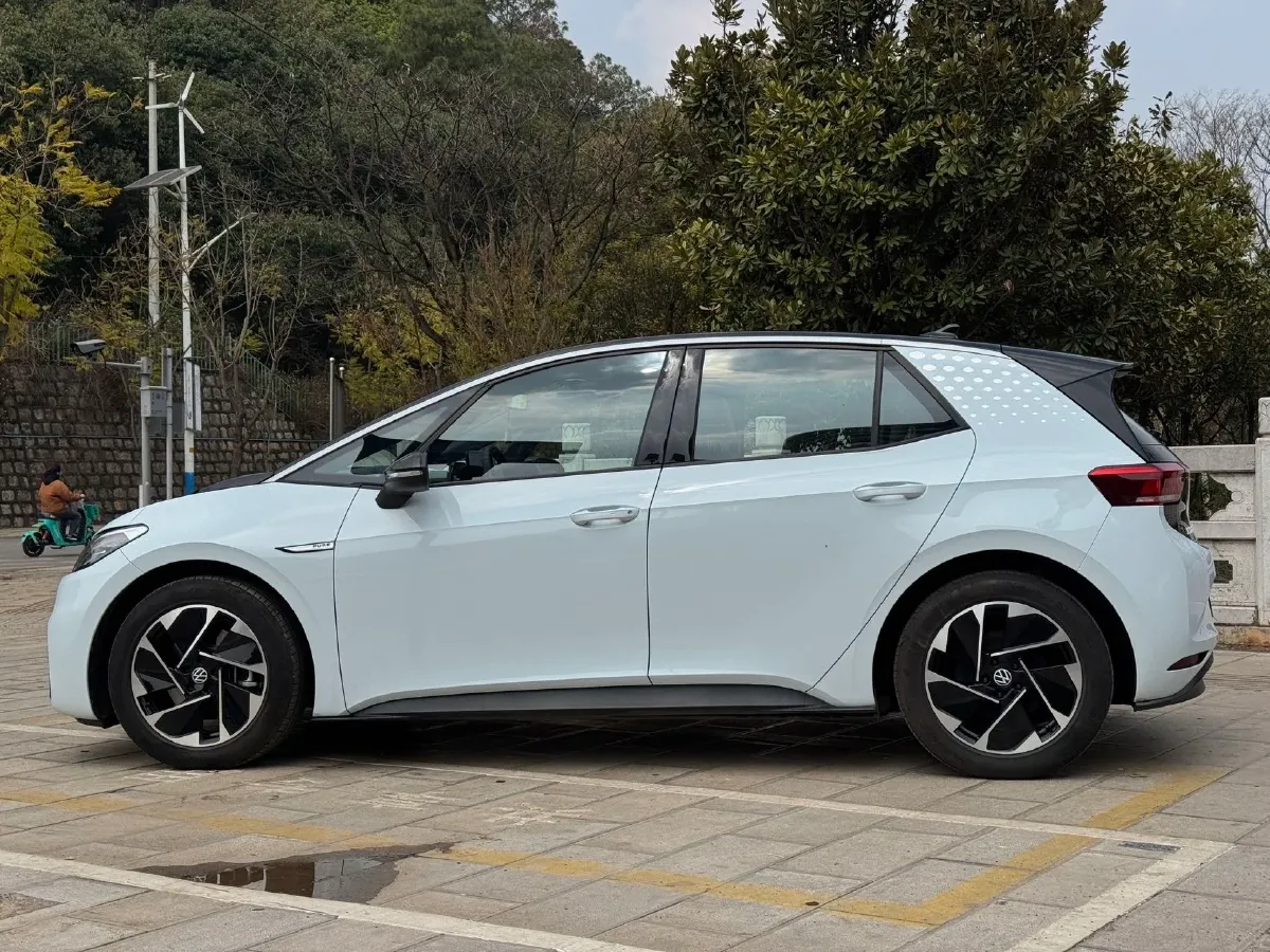2023 Volkswagen ID.3 BEV 52.8KWH,autocango,china used car exporter,china ev exporter,chinese used car exporter,chinese used ev exporter