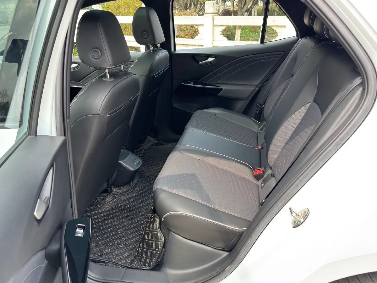 2023 Volkswagen ID.3 BEV 52.8KWH,autocango,china used car exporter,china ev exporter,chinese used car exporter,chinese used ev exporter