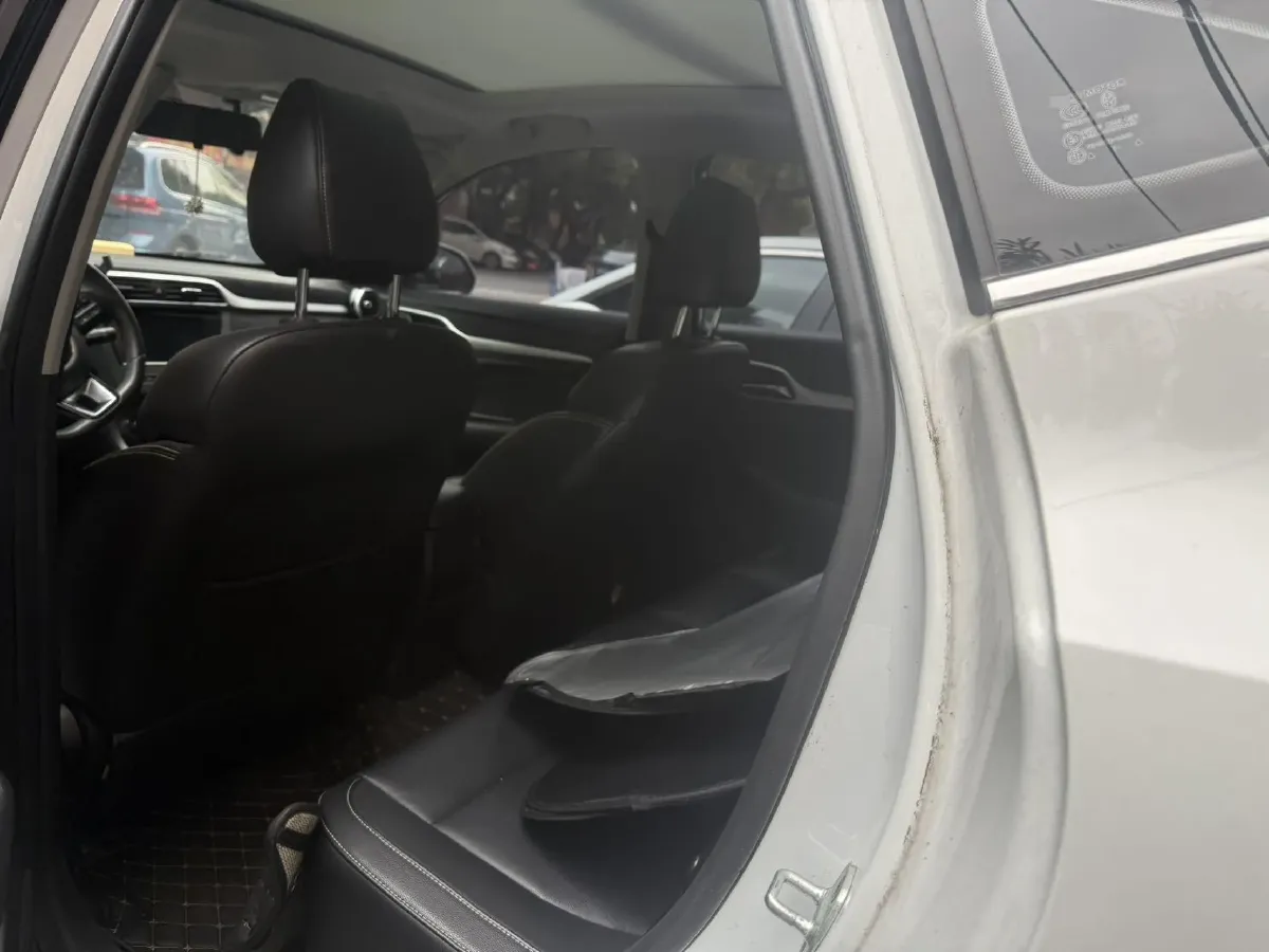 2017 MG ZS 1.5L 120HP L4 5MT,autocango,china used car exporter,china ev exporter,chinese used car exporter,chinese used ev exporter