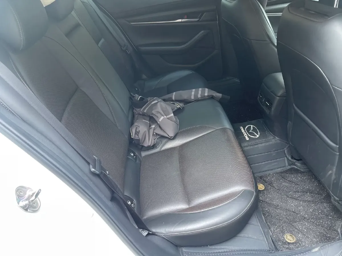 2020 Mazda 3 Axela 1.5L 117HP L4 6AT,autocango,china used car exporter,china ev exporter,chinese used car exporter,chinese used ev exporter