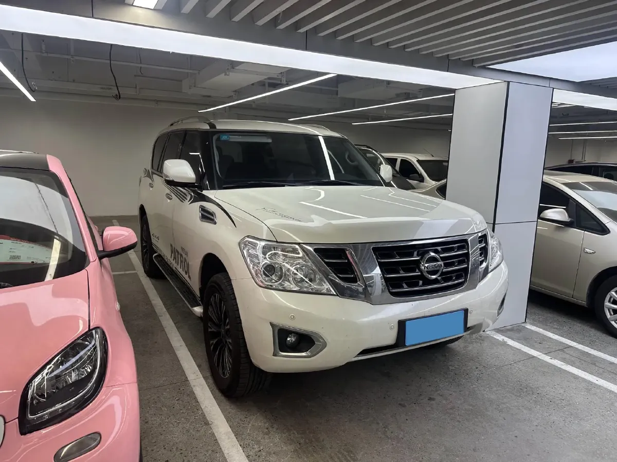 2018 Nissan Patrol 4.0L 279HP V6 7AT,autocango,china used car exporter,china ev exporter,chinese used car exporter,chinese used ev exporter