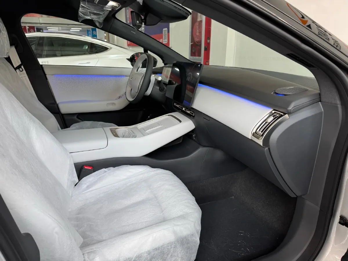 2024 Xpeng P7+ BEV 60.7KWH,autocango,china used car exporter,china ev exporter,chinese used car exporter,chinese used ev exporter