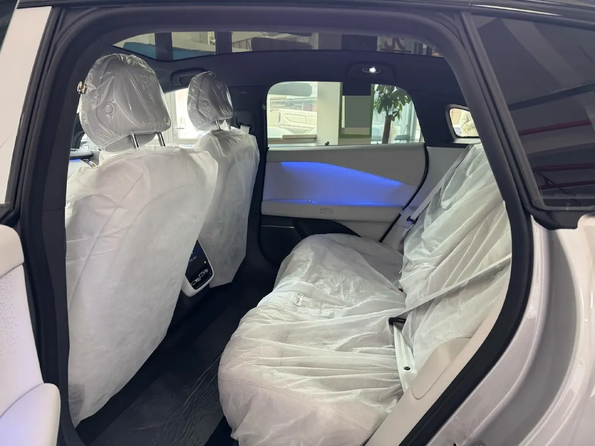 2024 Xpeng P7+ BEV 60.7KWH,autocango,china used car exporter,china ev exporter,chinese used car exporter,chinese used ev exporter