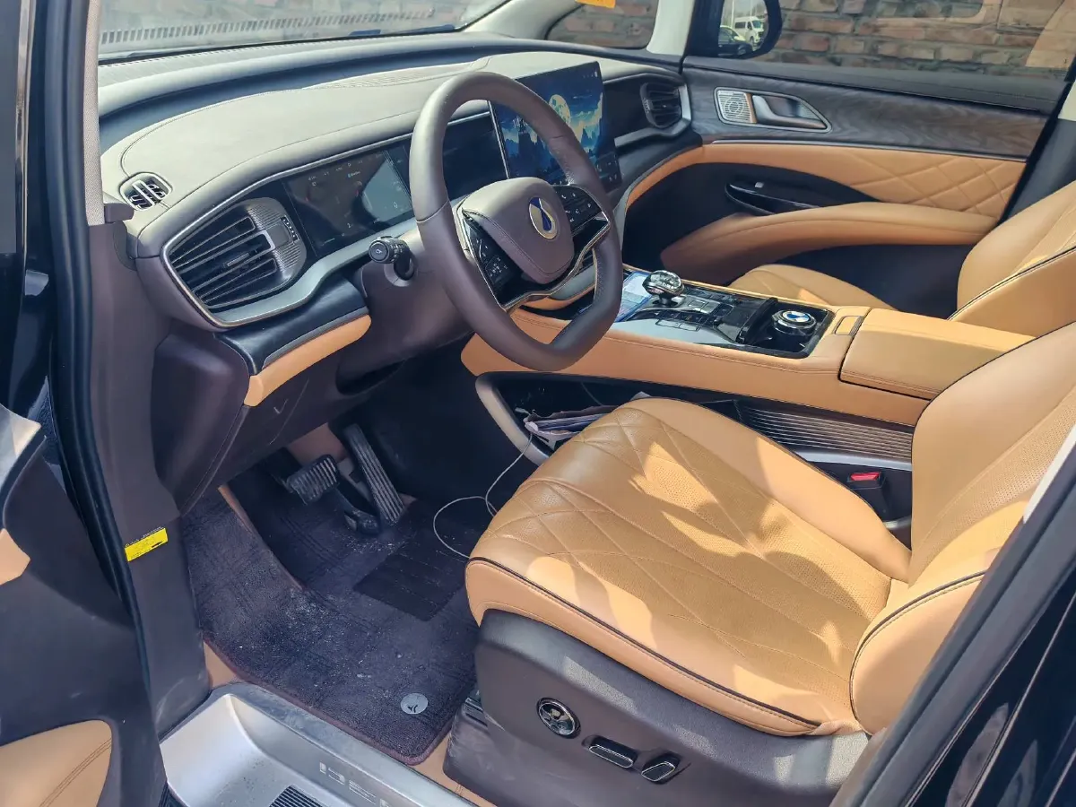 2024 Denza D9 1.5T 139HP L4 E-CVT PHEV 40KWH,autocango,china used car exporter,china ev exporter,chinese used car exporter,chinese used ev exporter