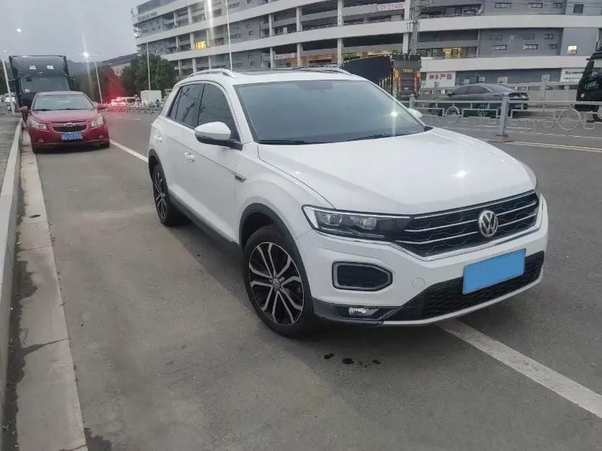 2019 Volkswagen T-Roc 1.4T 150HP L4 7DCT,autocango,china used car exporter,china ev exporter,chinese used car exporter,chinese used ev exporter