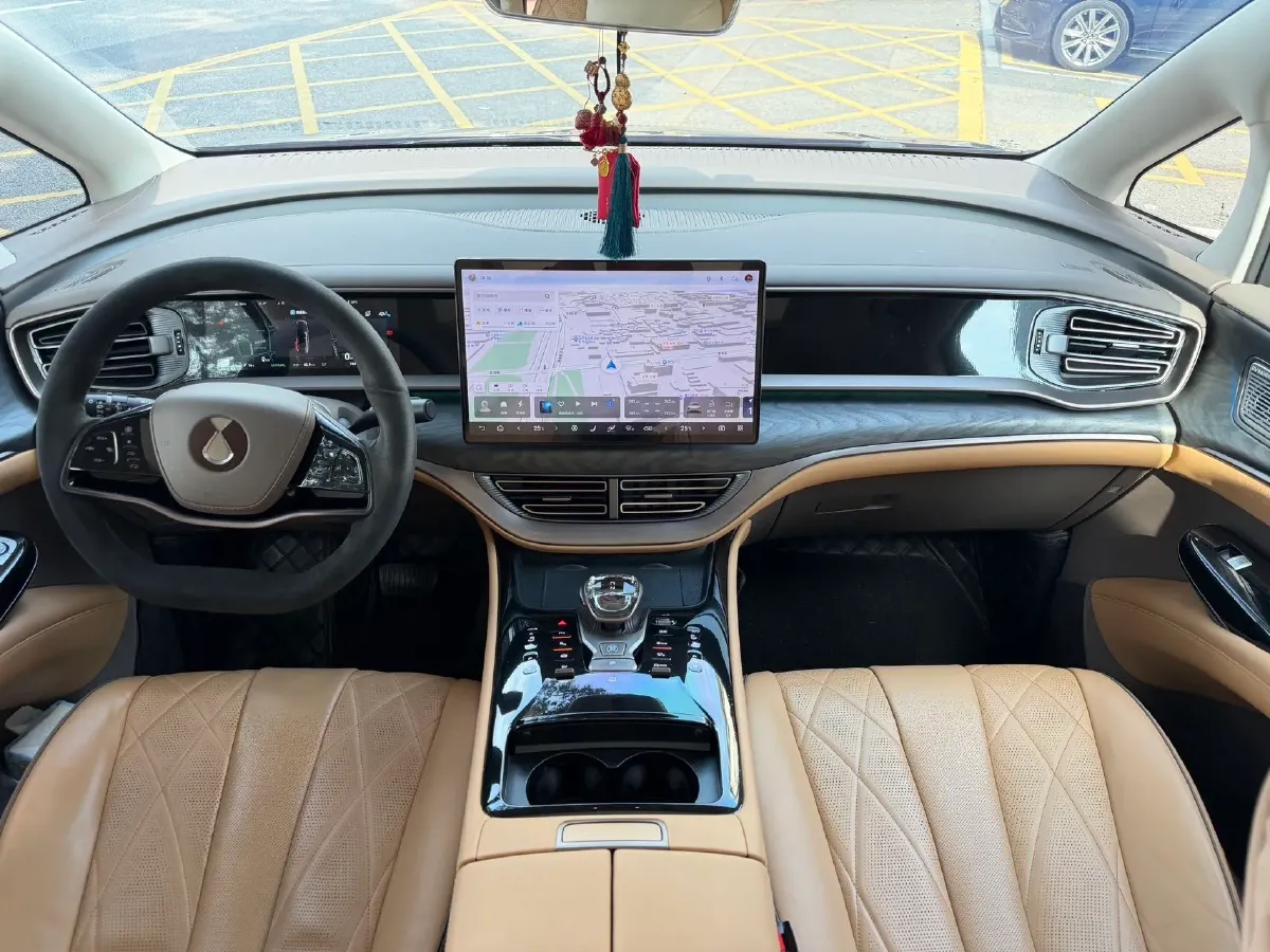 2022 HongQi HS7 3.0T 337HP V6 8AT,autocango,china used car exporter,china ev exporter,chinese used car exporter,chinese used ev exporter