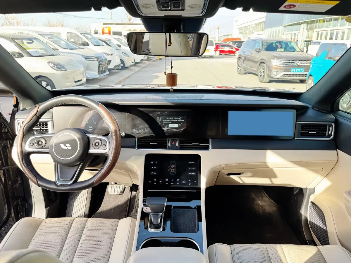 2020 Li ONE Range Extended 131HP REEV 40.5KWH,autocango,china used car exporter,china ev exporter,chinese used car exporter,chinese used ev exporter