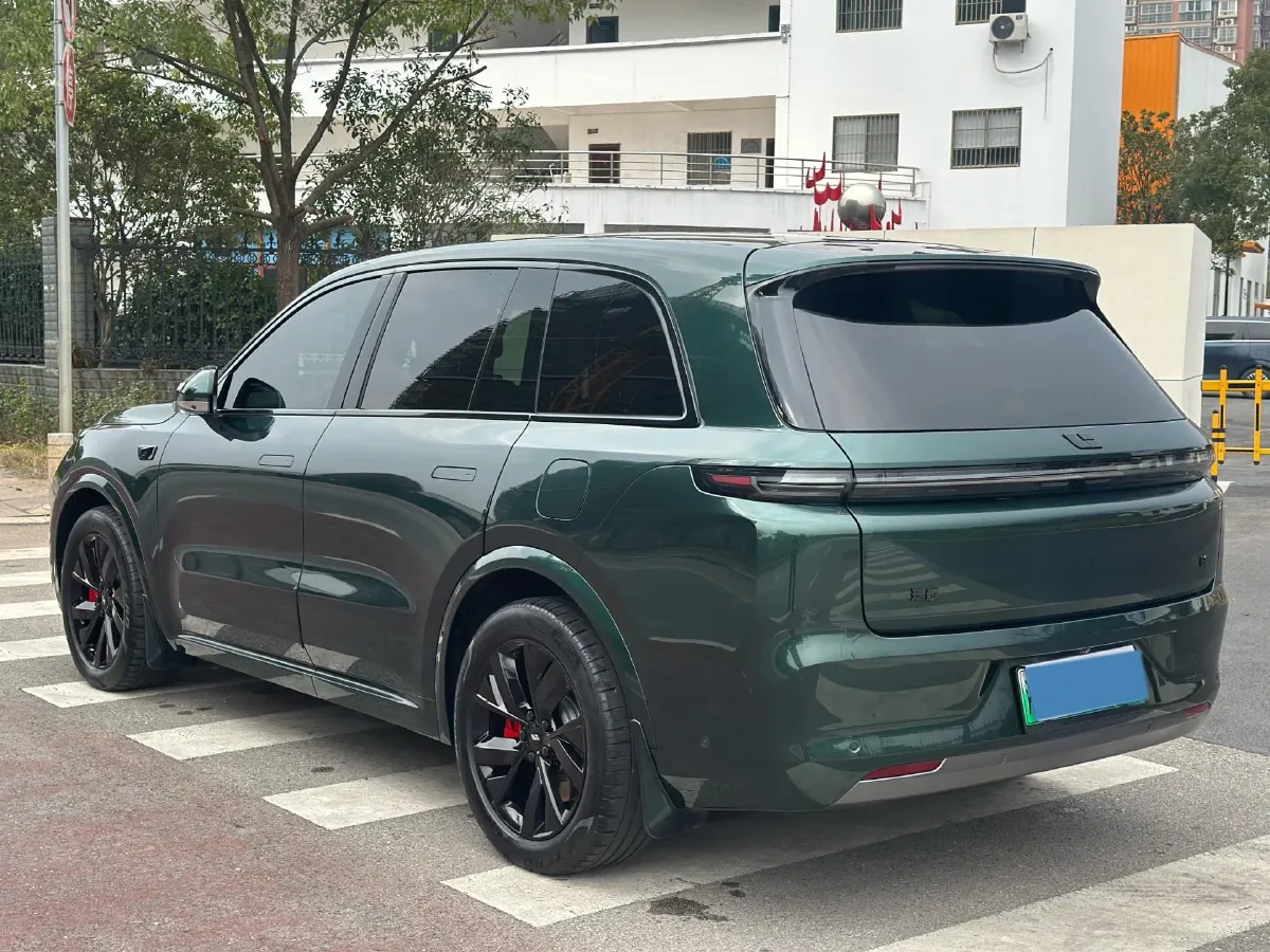 2023 Li L8 Range Extended 154HP REEV 40.9KWH,autocango,china used car exporter,china ev exporter,chinese used car exporter,chinese used ev exporter