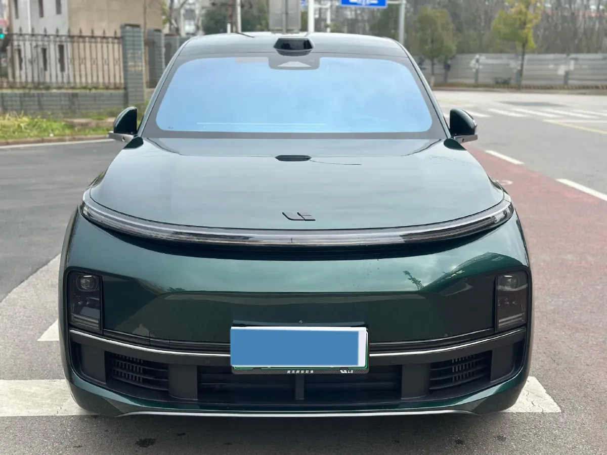 2023 Li L8 Range Extended 154HP REEV 40.9KWH,autocango,china used car exporter,china ev exporter,chinese used car exporter,chinese used ev exporter