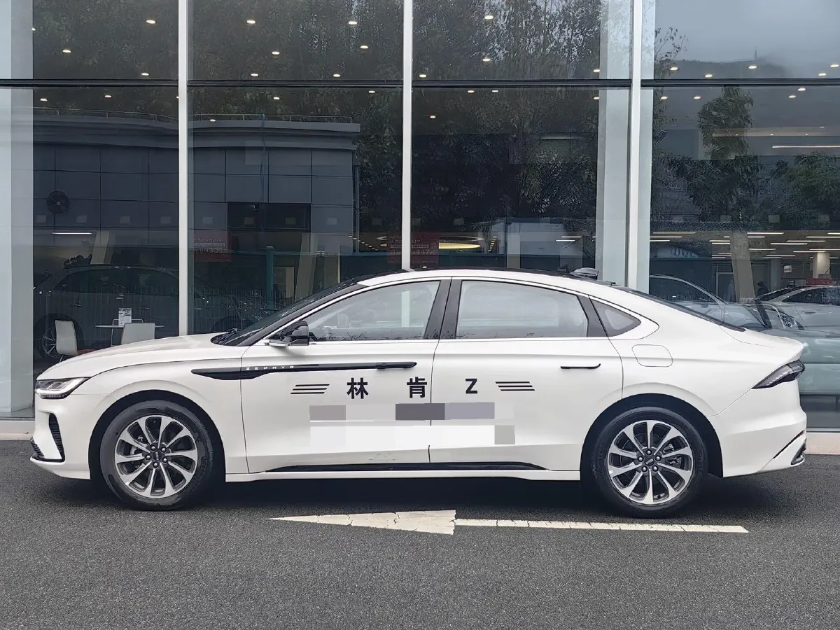 2025 Lincoln Z 2.0T 261HP L4 8AT,autocango,china used car exporter,china ev exporter,chinese used car exporter,chinese used ev exporter