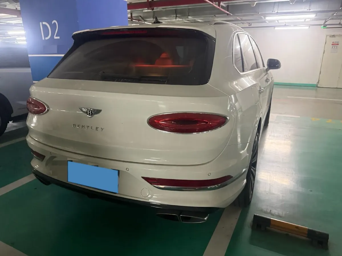 2021 Bentley Bentayga 4.0T 550HP V8 8AT,autocango,china used car exporter,china ev exporter,chinese used car exporter,chinese used ev exporter