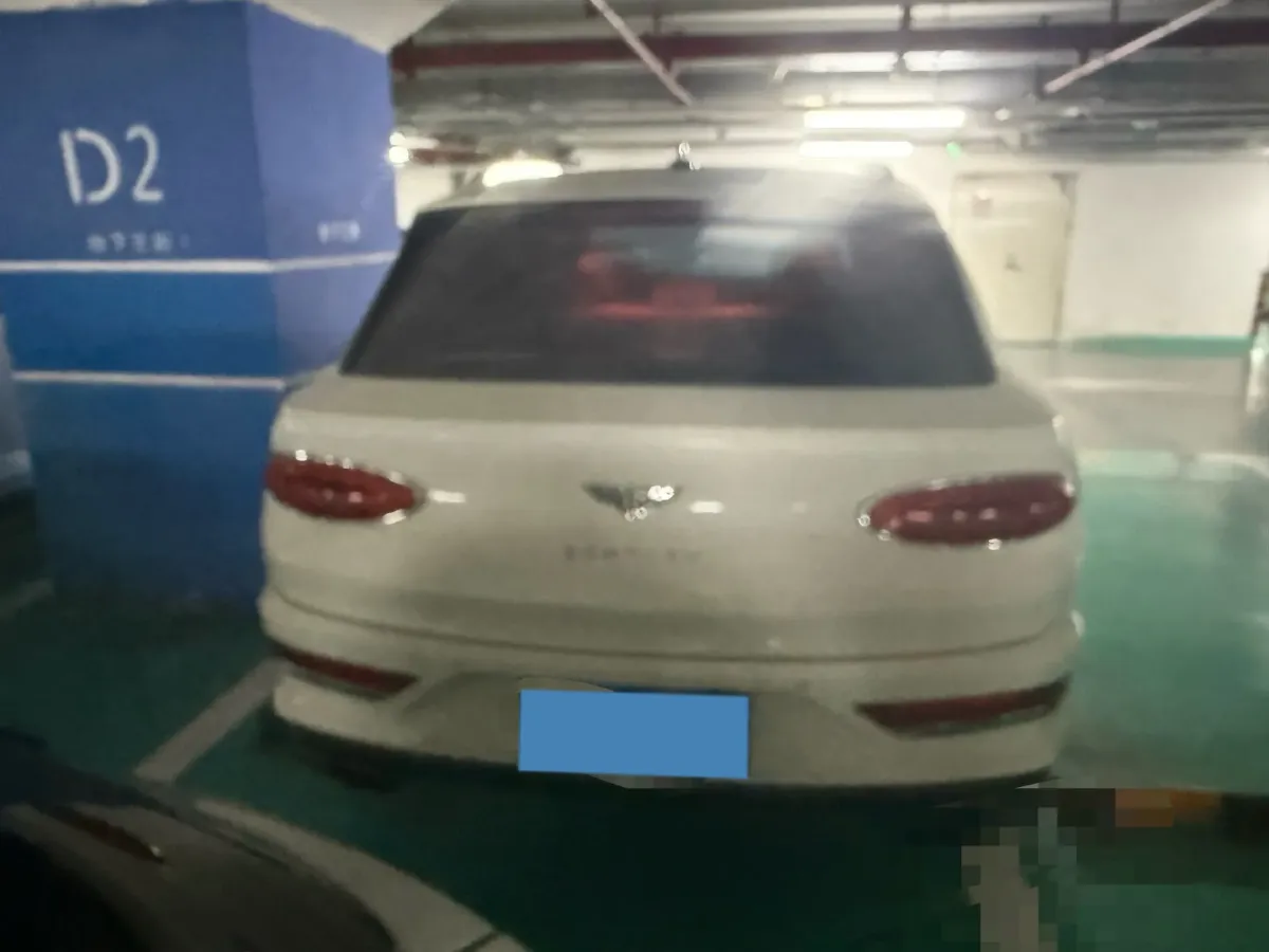 2021 Bentley Bentayga 4.0T 550HP V8 8AT,autocango,china used car exporter,china ev exporter,chinese used car exporter,chinese used ev exporter