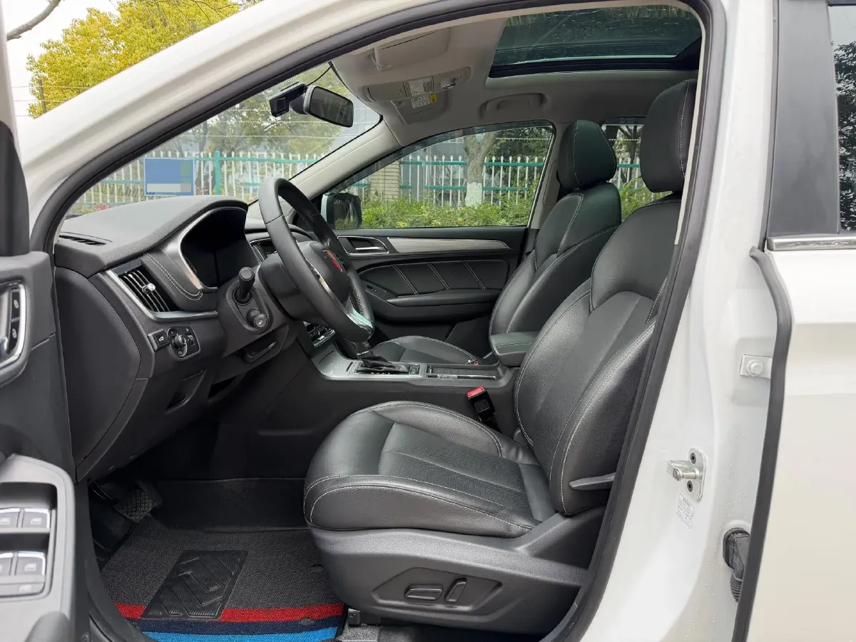 2018 Roewe RX5 1.5T 169HP L4 7DCT,autocango,china used car exporter,china ev exporter,chinese used car exporter,chinese used ev exporter