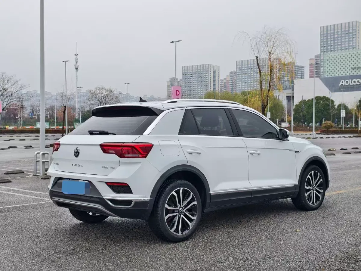 2021 Volkswagen T-Roc 1.4T 150HP L4 7DCT,autocango,china used car exporter,china ev exporter,chinese used car exporter,chinese used ev exporter