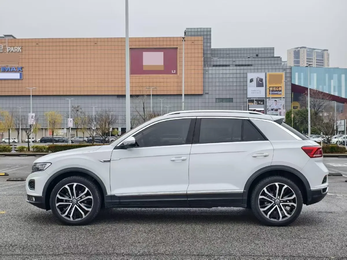 2021 Volkswagen T-Roc 1.4T 150HP L4 7DCT,autocango,china used car exporter,china ev exporter,chinese used car exporter,chinese used ev exporter