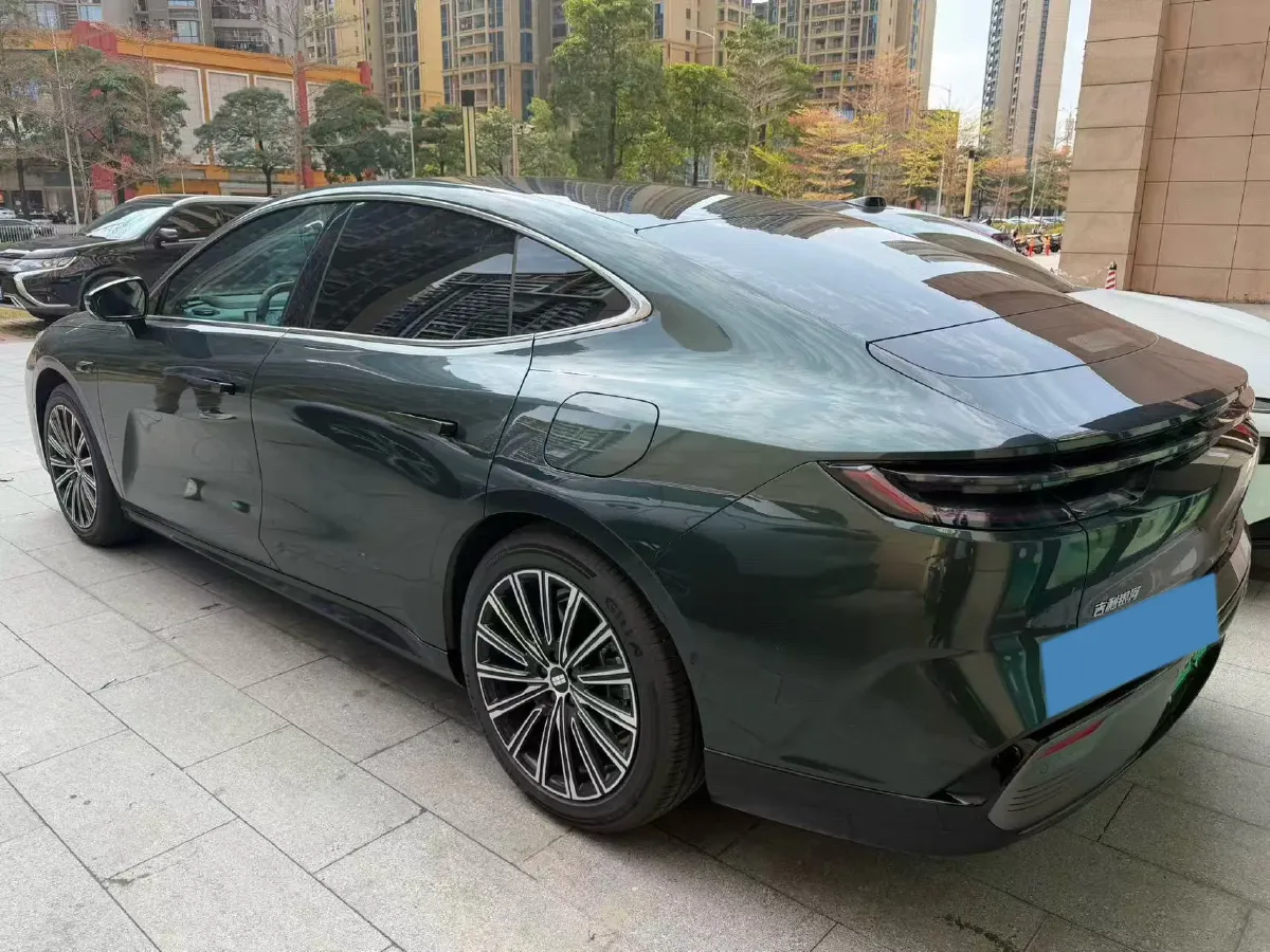 2025 Geely Galaxy Starshine 8 1.5L 112HP L4 1DHT PHEV,autocango,china used car exporter,china ev exporter,chinese used car exporter,chinese used ev exporter