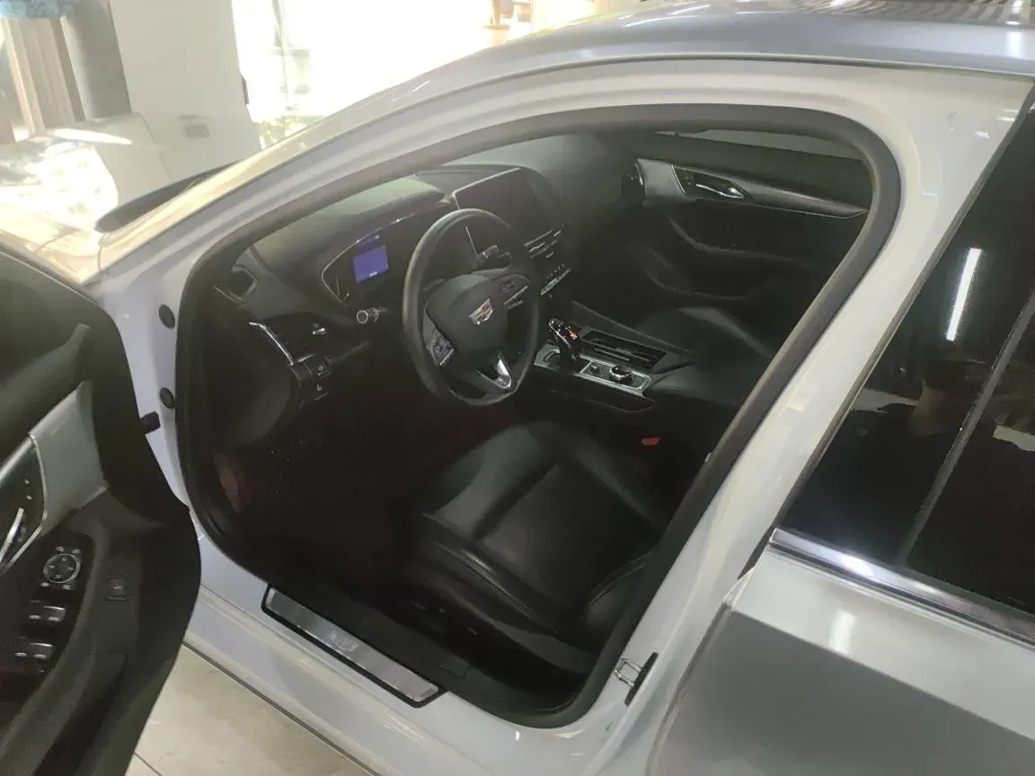 2021 Cadillac CT5 2.0T 237HP L4 10AT,autocango,china used car exporter,china ev exporter,chinese used car exporter,chinese used ev exporter