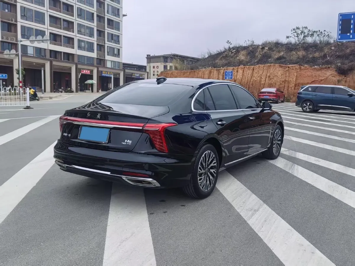 2025 HongQi H5 1.5T 169HP L4 1DHT Hybrid,autocango,china used car exporter,china ev exporter,chinese used car exporter,chinese used ev exporter