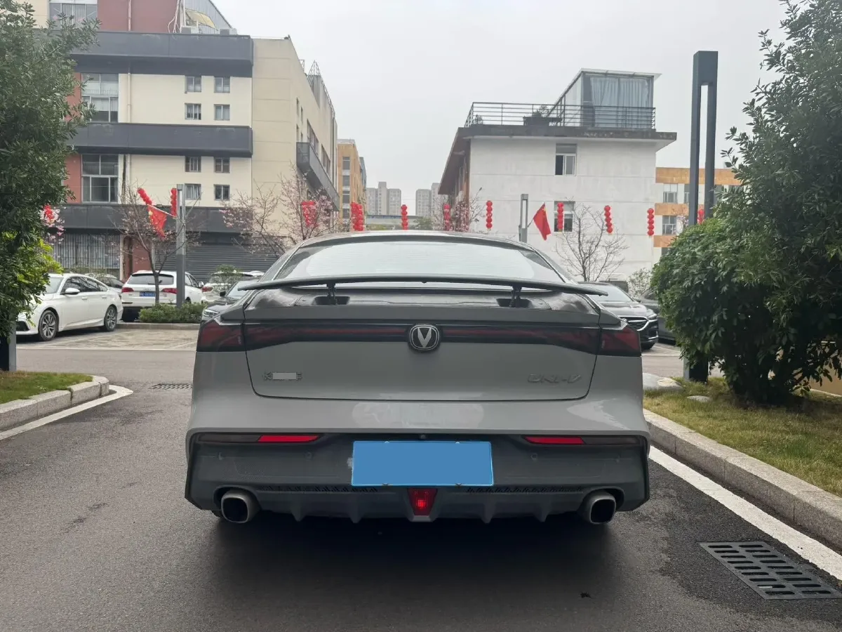 2022 ChangAn UNI-V 1.5T 188HP L4 7DCT,autocango,china used car exporter,china ev exporter,chinese used car exporter,chinese used ev exporter