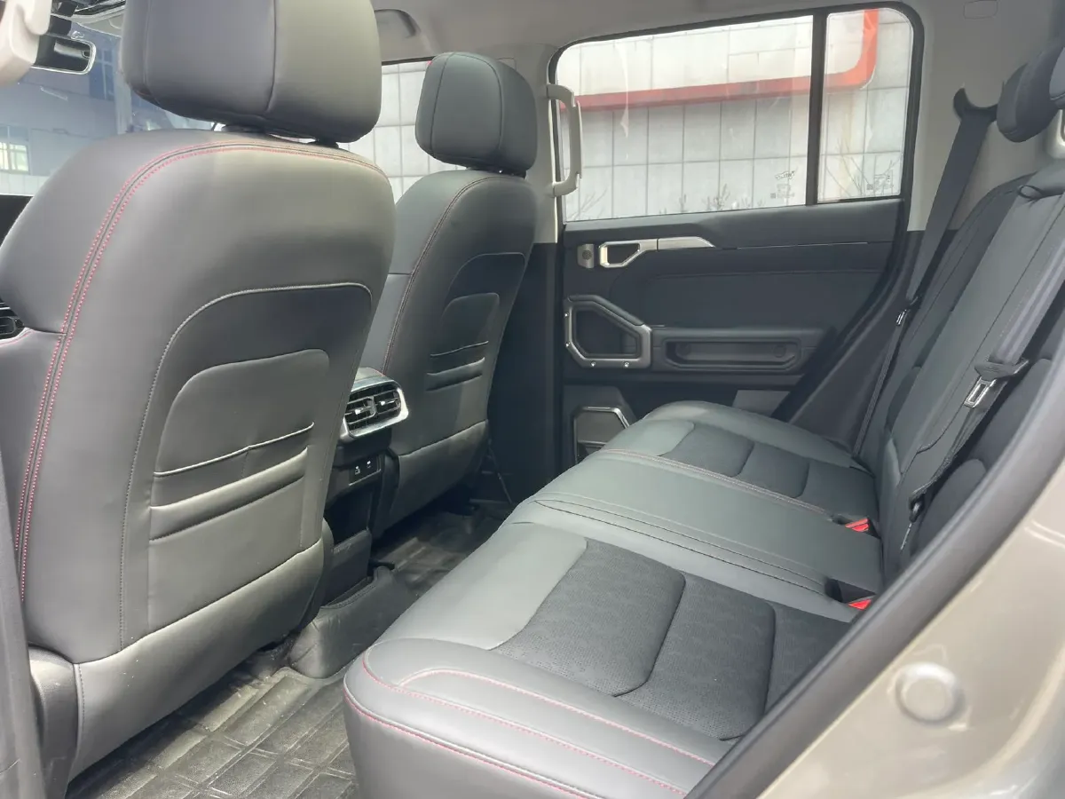 2023 Jetour Traveller 2.0T 254HP L4 7DCT,autocango,china used car exporter,china ev exporter,chinese used car exporter,chinese used ev exporter