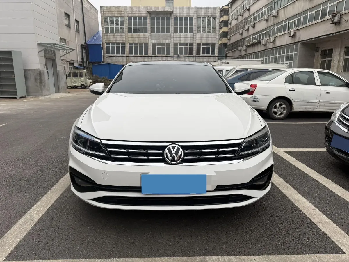 2019 Volkswagen Tayron 2.0T 186HP L4 7DCT,autocango,china used car exporter,china ev exporter,chinese used car exporter,chinese used ev exporter