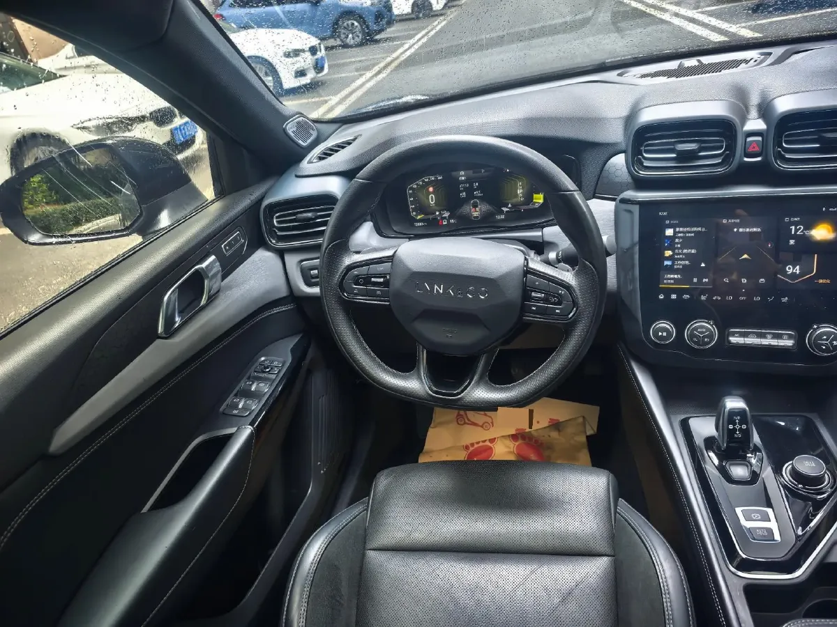 2022 LYNK&CO 03 1.5T 180HP L3 7DCT,autocango,china used car exporter,china ev exporter,chinese used car exporter,chinese used ev exporter