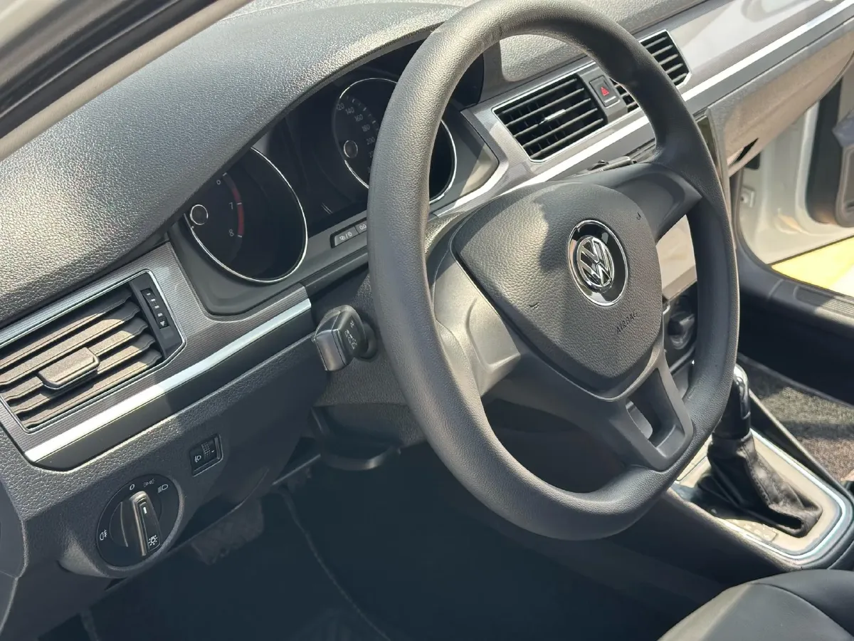 2018 Volkswagen Bora 1.5L 110HP L4 6AT,autocango,china used car exporter,china ev exporter,chinese used car exporter,chinese used ev exporter