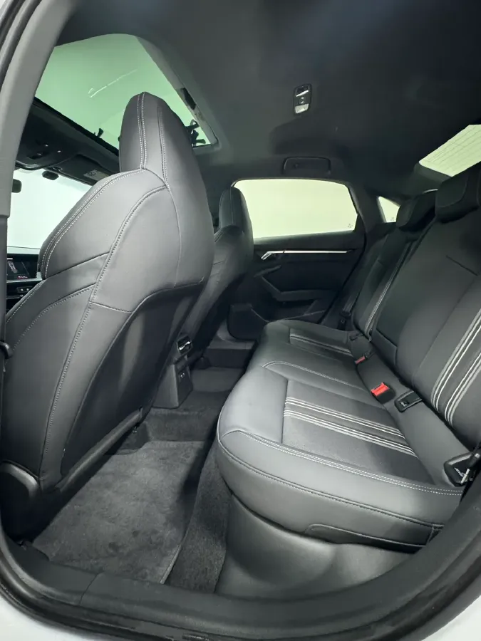 2022 Audi A3 1.4T 150HP L4 7DCT,autocango,china used car exporter,china ev exporter,chinese used car exporter,chinese used ev exporter