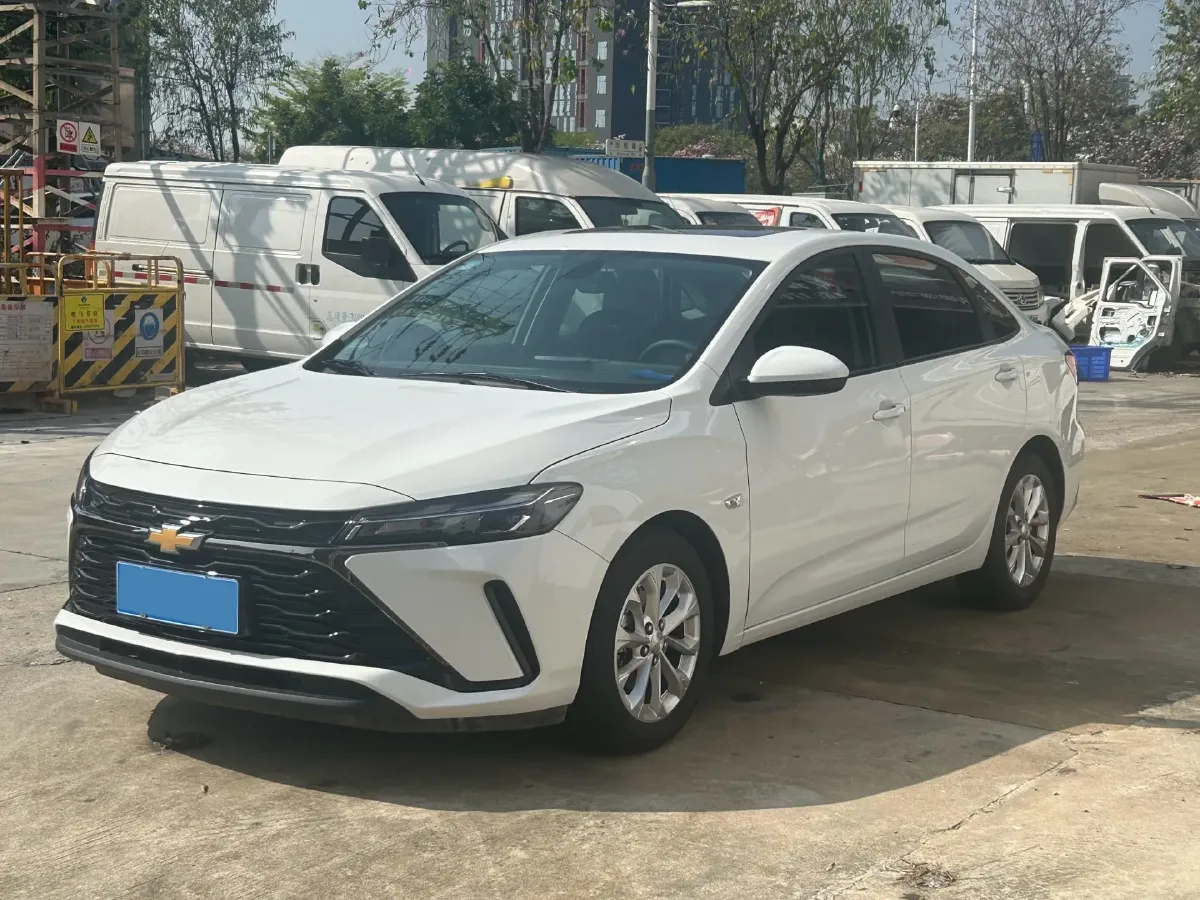 2023 Chevrolet Monza 1.5L 113HP L4 6DCT,autocango,china used car exporter,china ev exporter,chinese used car exporter,chinese used ev exporter