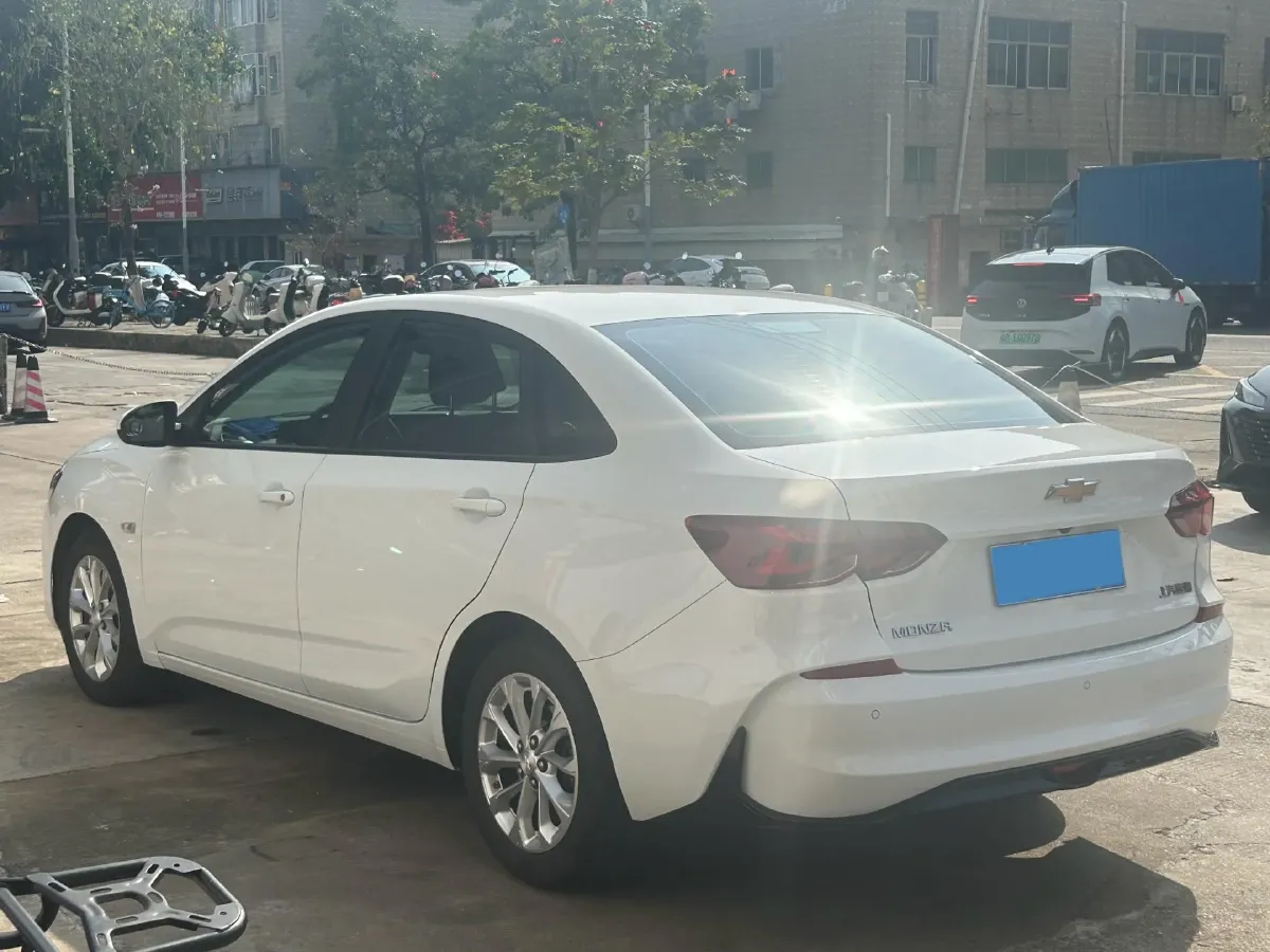 2023 Chevrolet Monza 1.5L 113HP L4 6DCT,autocango,china used car exporter,china ev exporter,chinese used car exporter,chinese used ev exporter