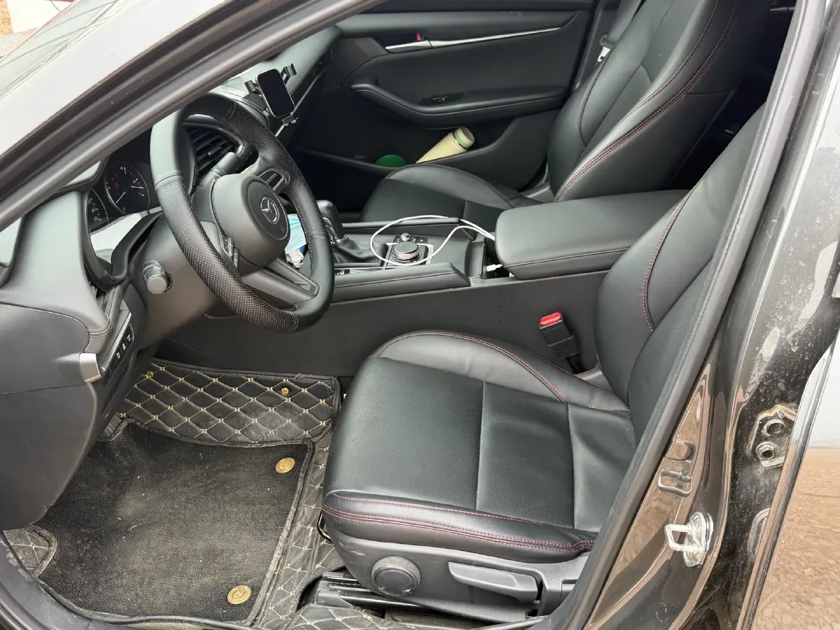 2023 Mazda 3 Axela 2.0L 158HP L4 6AT,autocango,china used car exporter,china ev exporter,chinese used car exporter,chinese used ev exporter