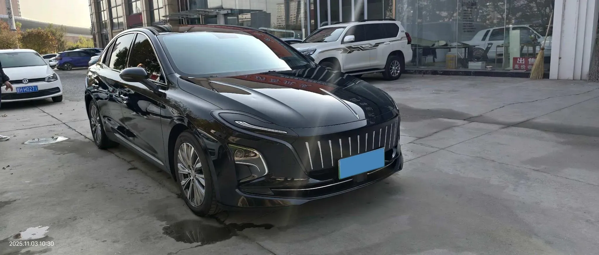 2023 HongQi E-QM5 BEV 82KWH,autocango,china used car exporter,china ev exporter,chinese used car exporter,chinese used ev exporter