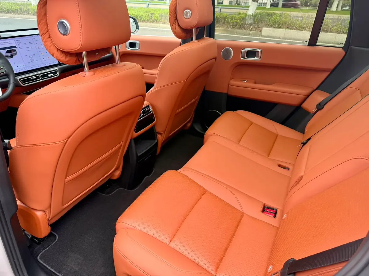 2025 Li L6 Range Extended 154HP L4 REEV,autocango,china used car exporter,china ev exporter,chinese used car exporter,chinese used ev exporter