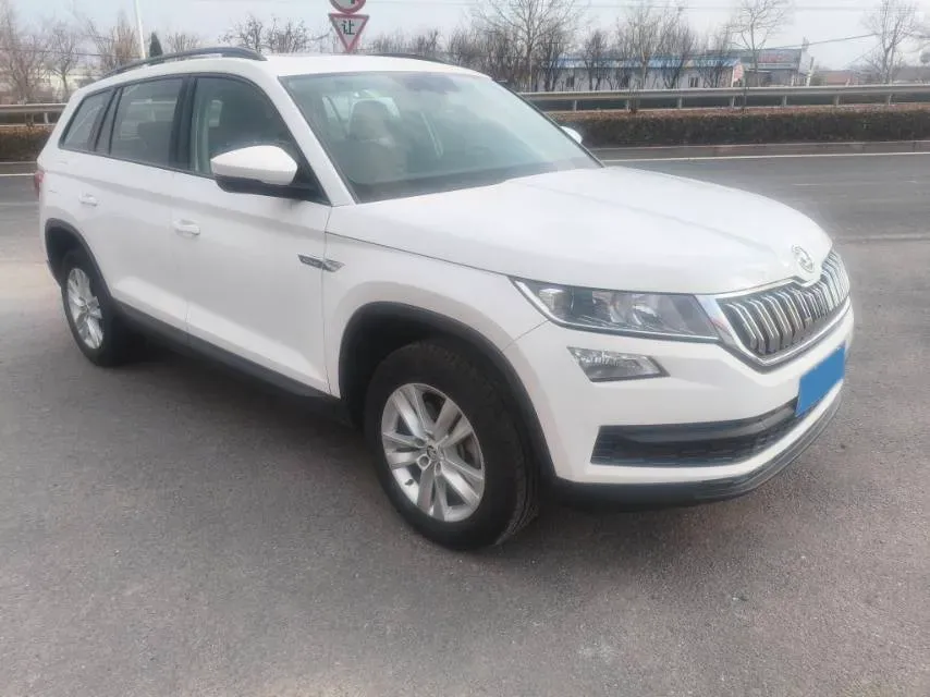 2019 Buick EnvisionPlus 1.5T 169HP L4 7DCT,autocango,china used car exporter,china ev exporter,chinese used car exporter,chinese used ev exporter