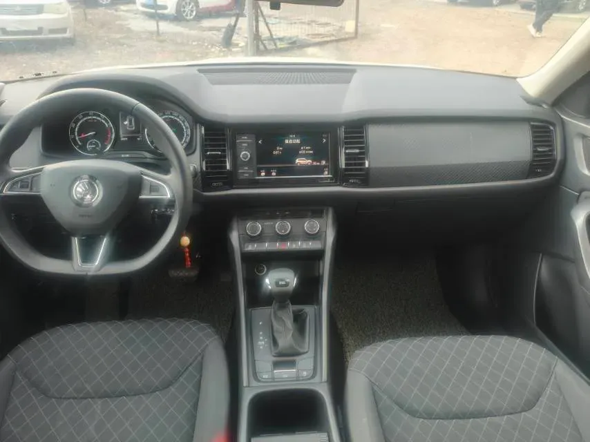 2019 Buick EnvisionPlus 1.5T 169HP L4 7DCT,autocango,china used car exporter,china ev exporter,chinese used car exporter,chinese used ev exporter