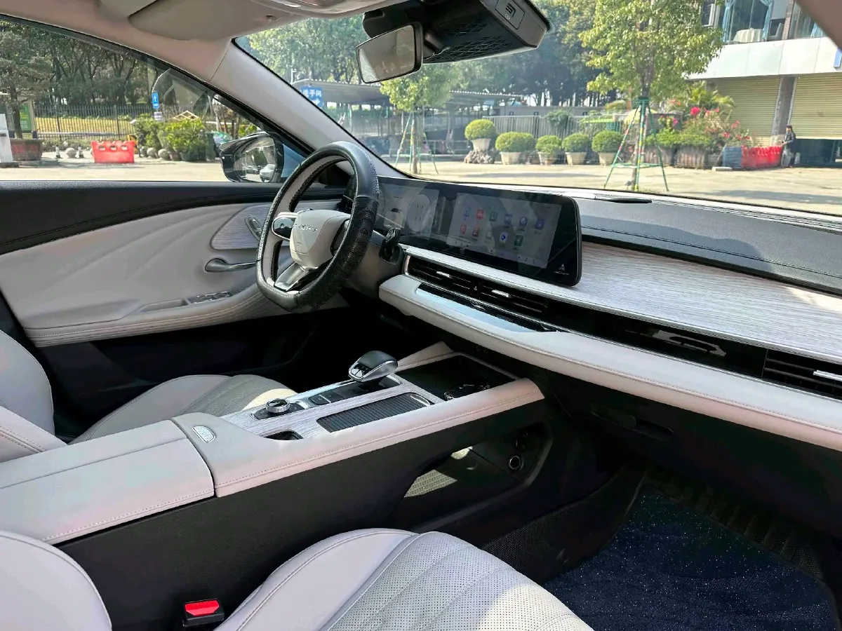 2024 Fulwin FulwinA8 1.5T 156HP L4 1DHT PHEV 18.3KWH,autocango,china used car exporter,china ev exporter,chinese used car exporter,chinese used ev exporter