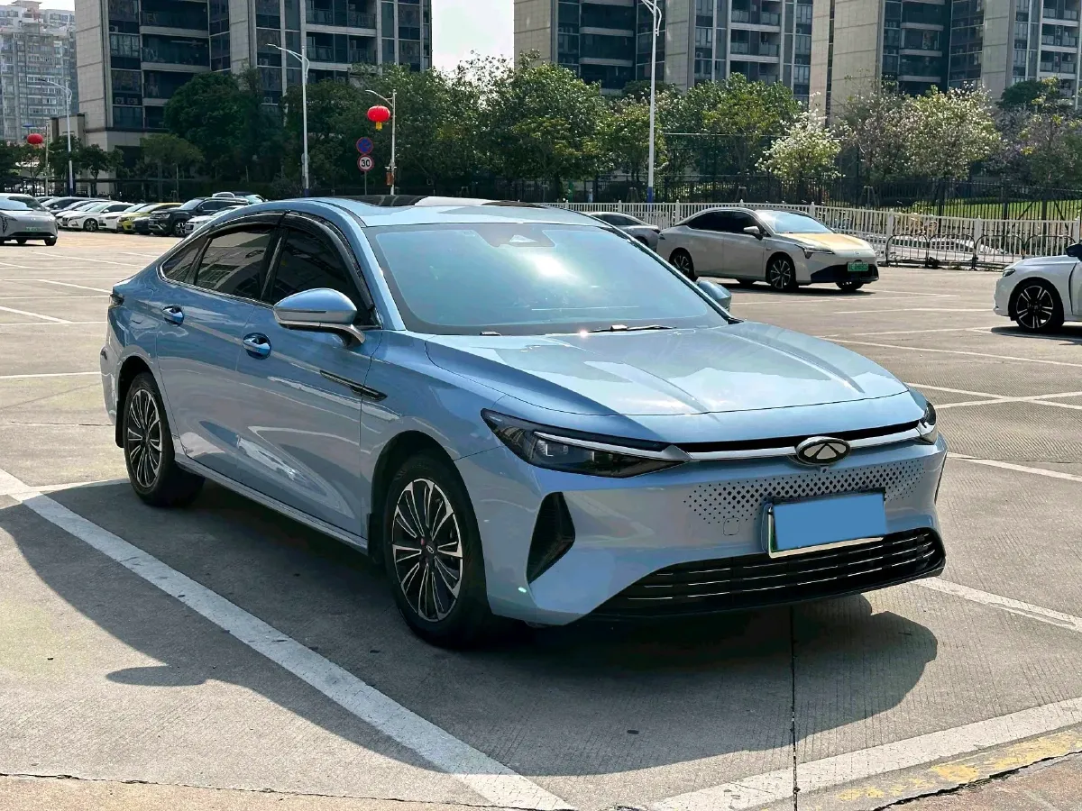 2024 Fulwin FulwinA8 1.5T 156HP L4 1DHT PHEV 18.3KWH,autocango,china used car exporter,china ev exporter,chinese used car exporter,chinese used ev exporter