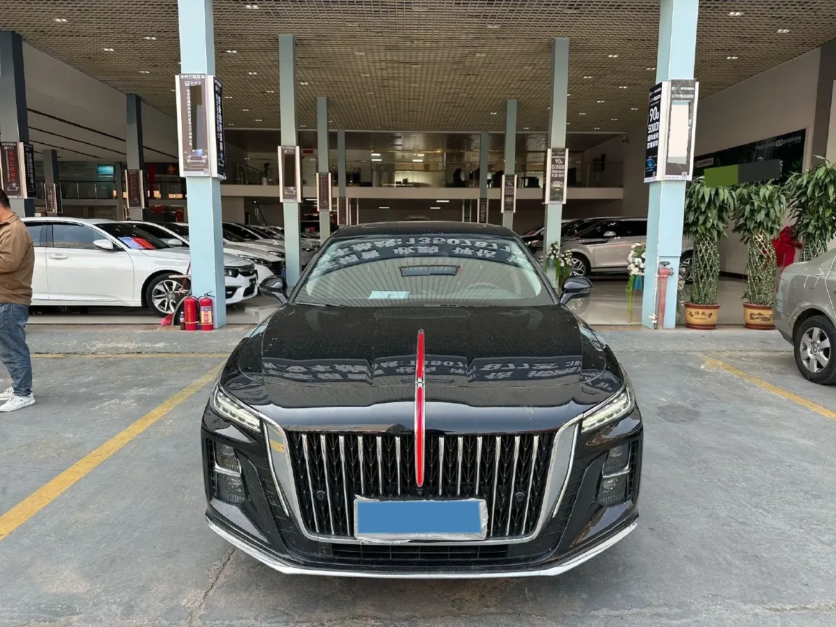 2023 HongQi H5 2.0T 224HP L4 8AT,autocango,china used car exporter,china ev exporter,chinese used car exporter,chinese used ev exporter